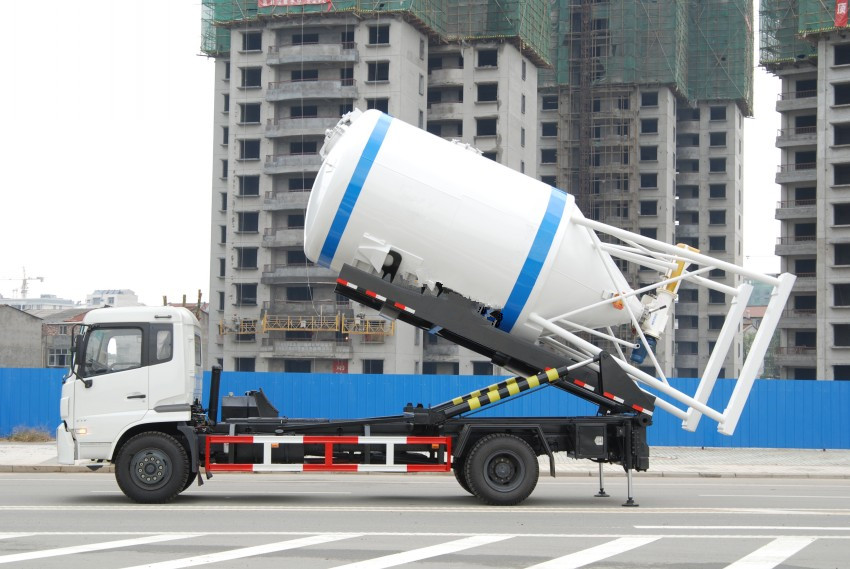 干混砂漿筒倉(cāng)背罐車